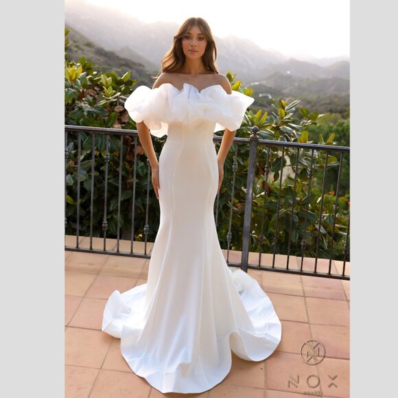 Narianna Ruffled Off Shoulder Bridal Mermaid Gown in White s. 6 - Picture 5 of 6